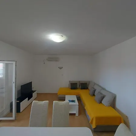 Papak Apartman *